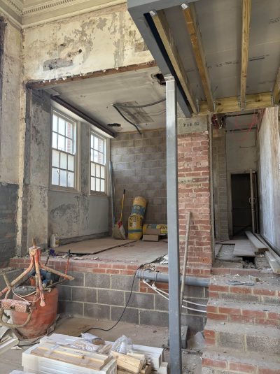 stripped space in ellonies