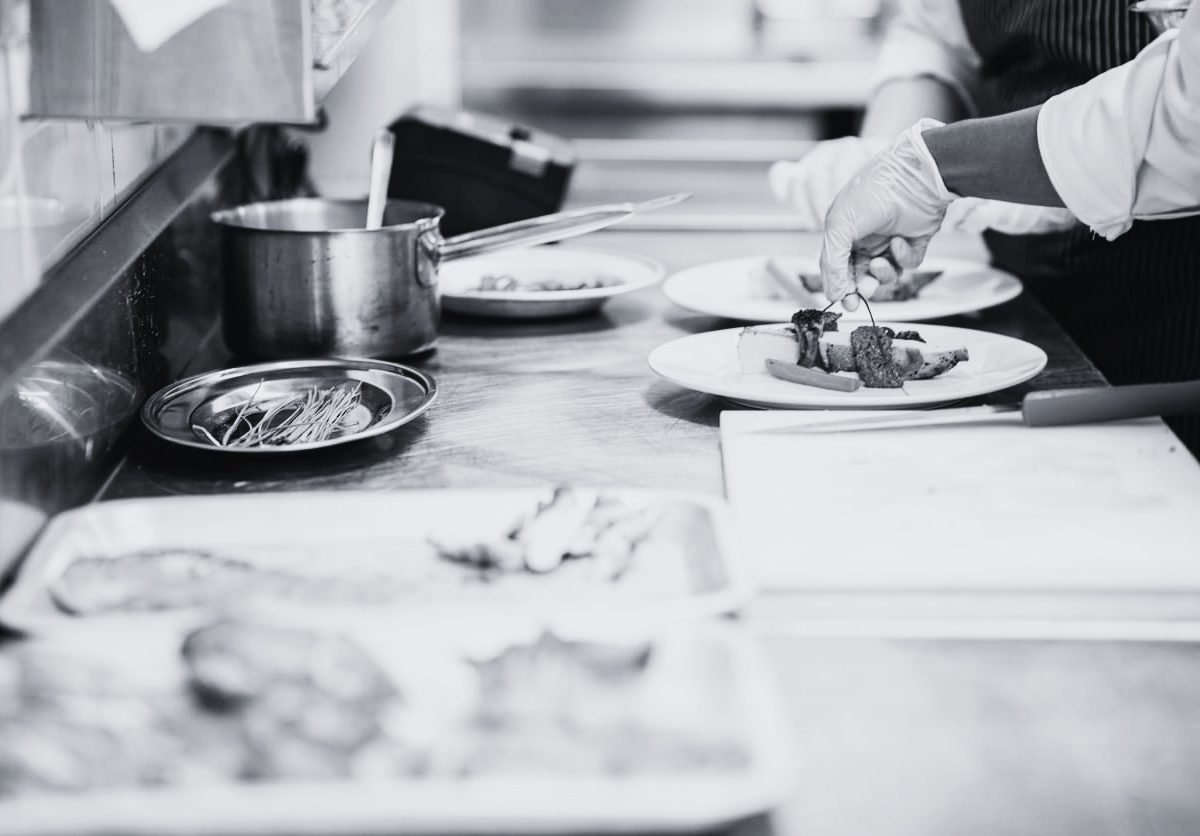 How Should A Commercial Kitchen Be Laid Out For Efficiency